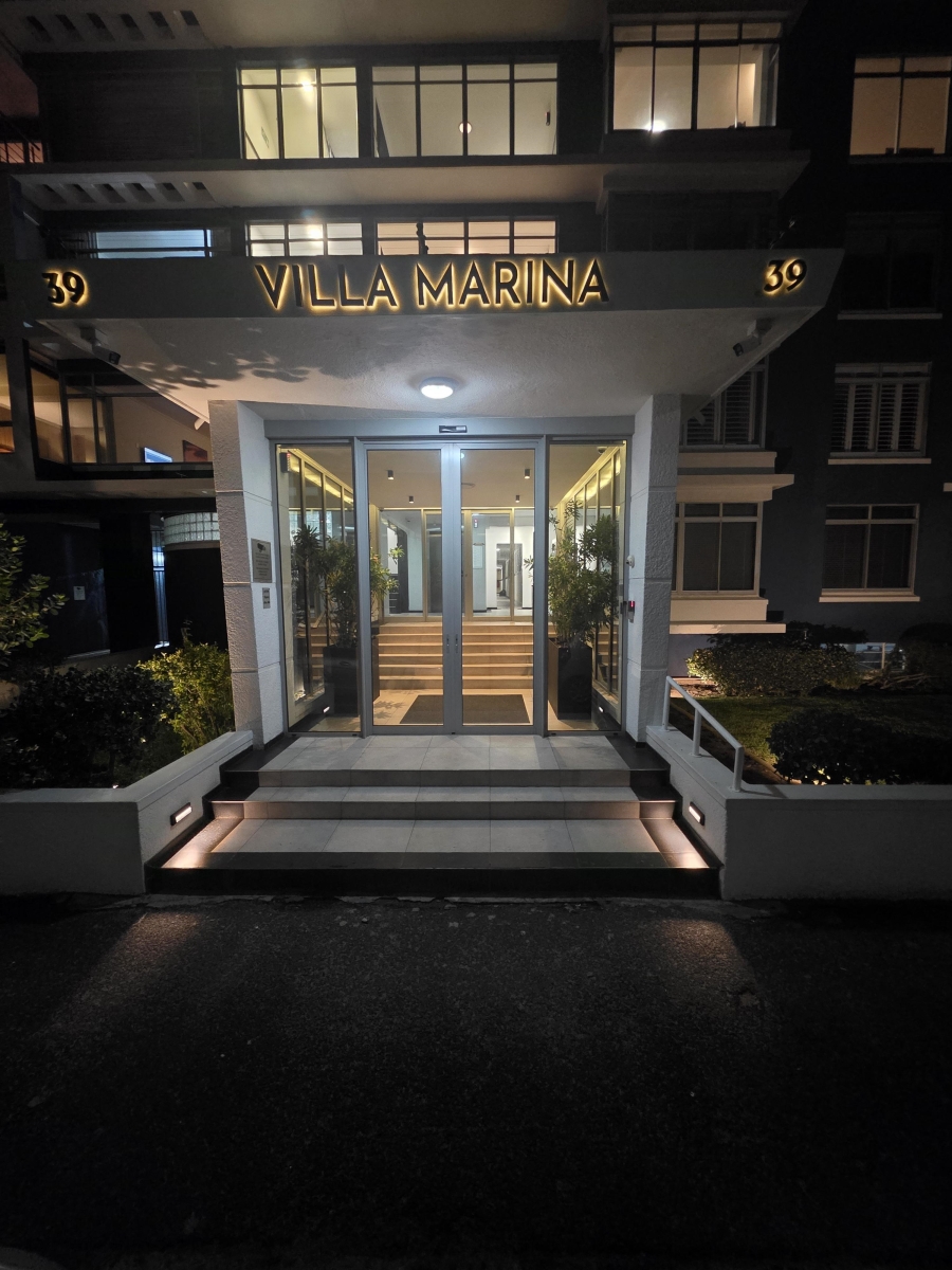 2 Bedroom Property for Sale in Mouille Point Western Cape